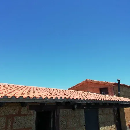Casa Rural Cherjos 度假居