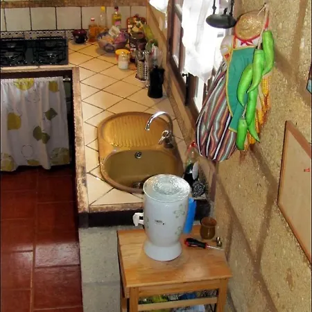 Casa Rural Cherjos 格拉纳迪利亚-德阿沃纳